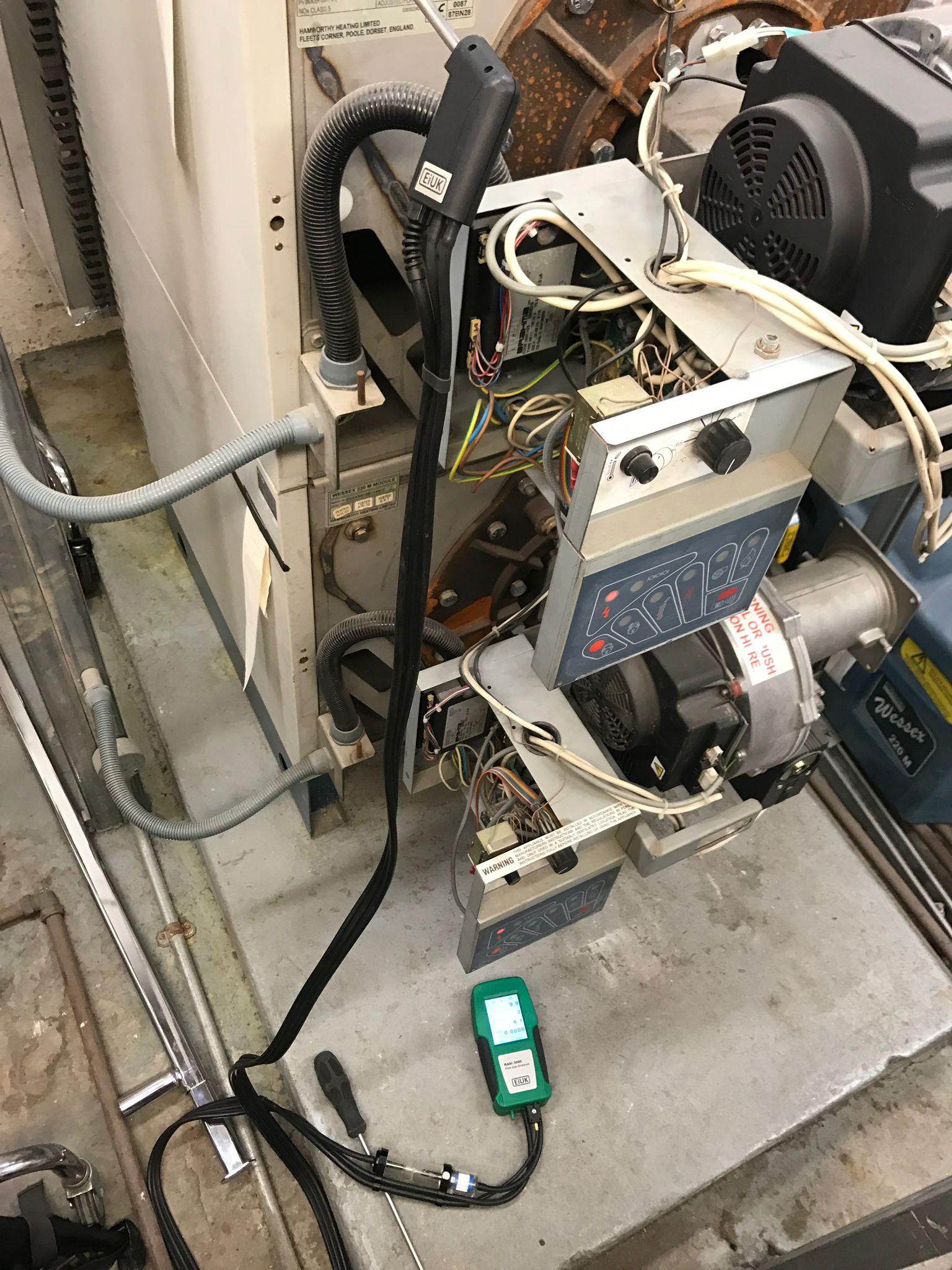 gas safe registered engineer near me Thatto Heath, WA9